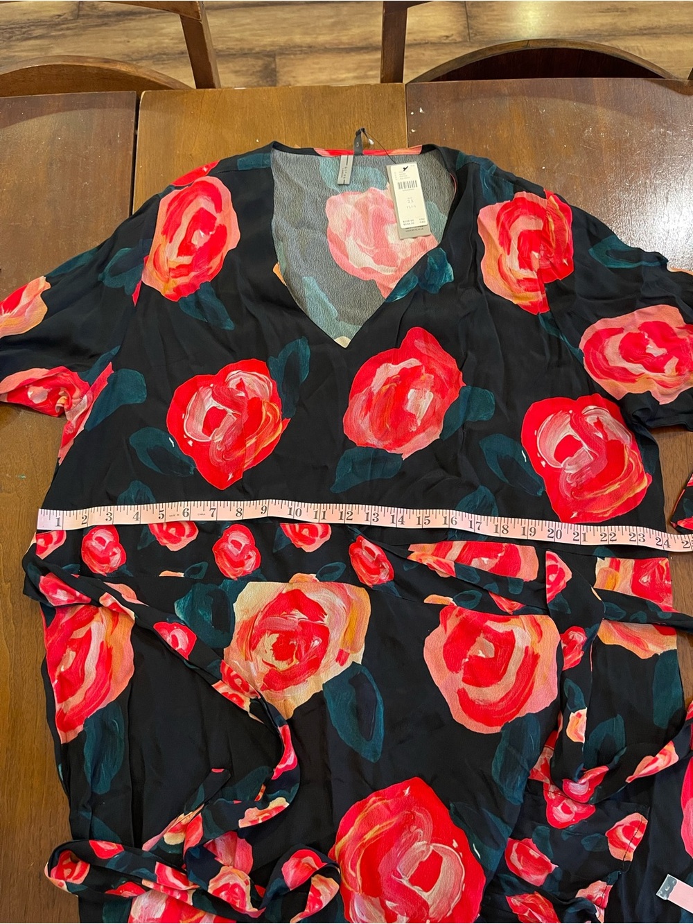 NWT Anthropologie Floral Faux Wrap Flutter Midi Dress in Black and Pink - Picture 3 of 7